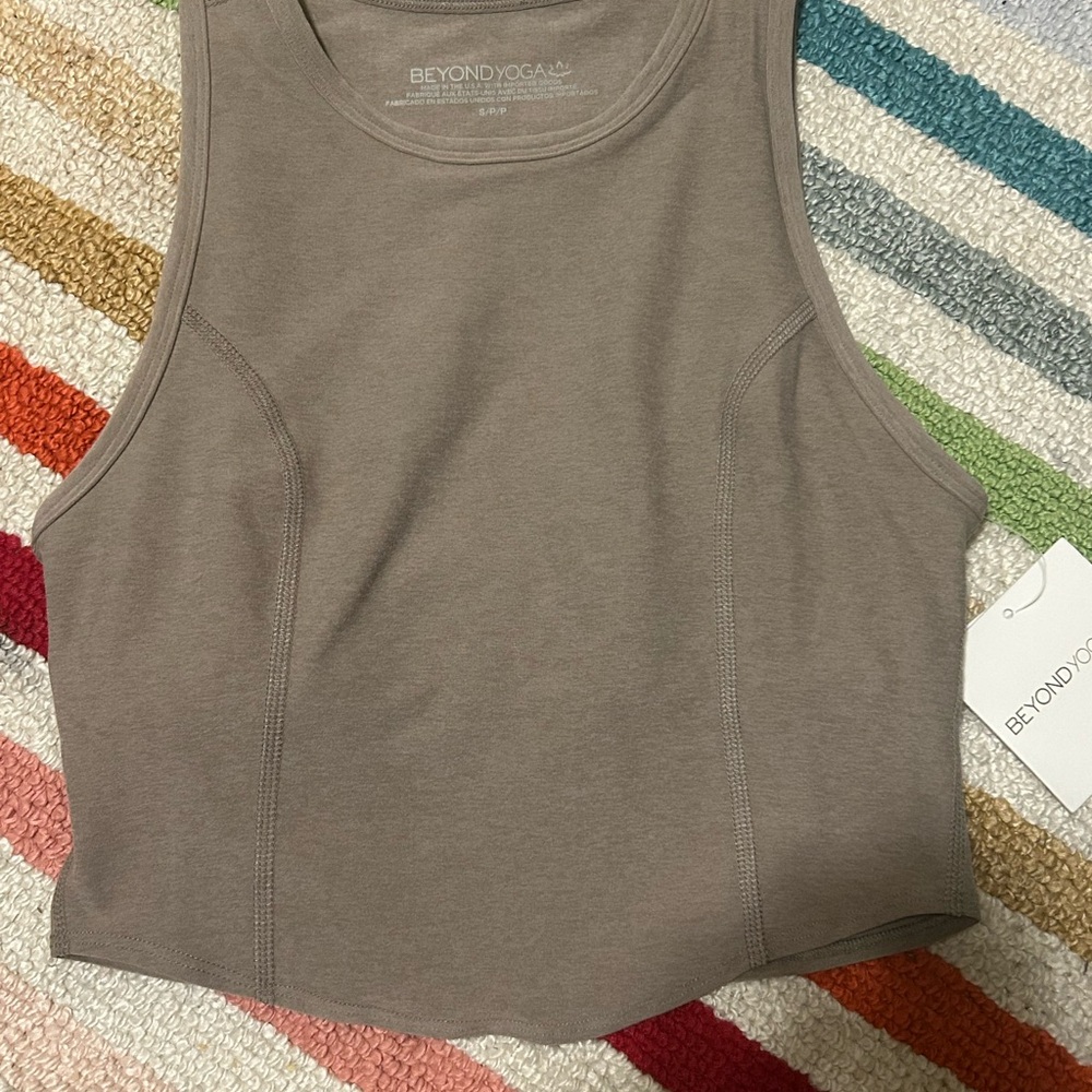 Beyond Yoga Women's Grayish tan Crop Top